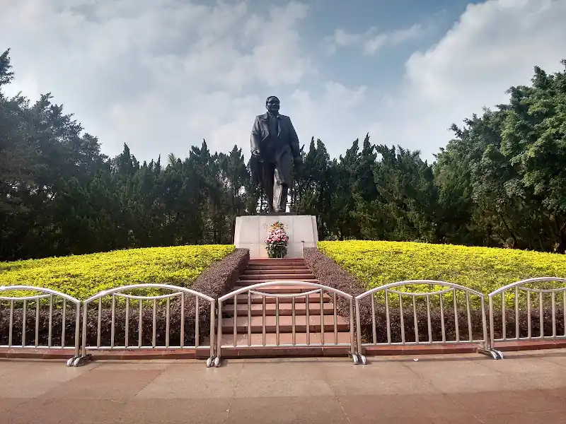 Lianhua Hill Park