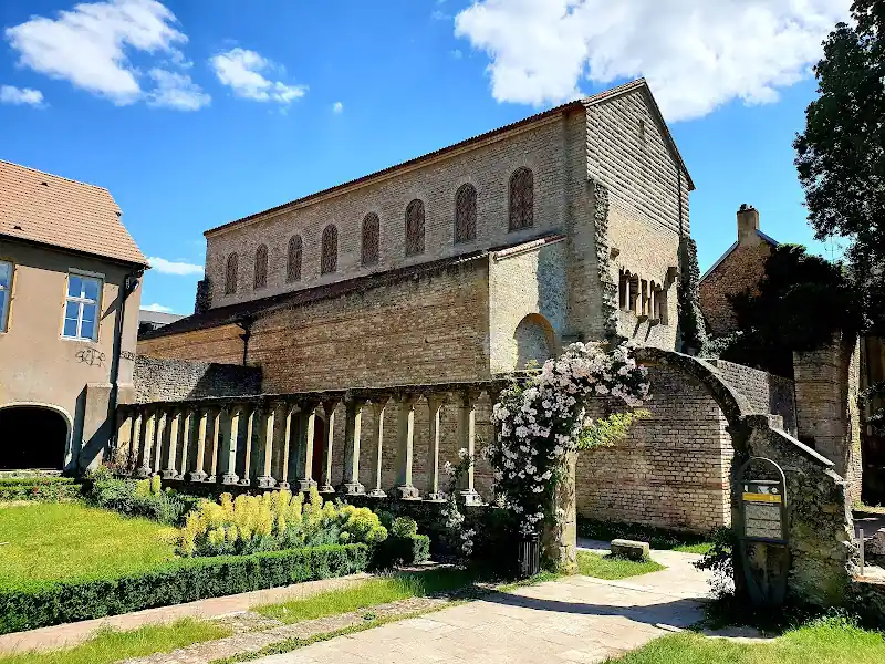 Basilique Saint-Pierre-aux-Nonnains