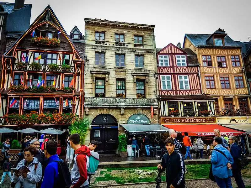 Place du Vieux-Marché