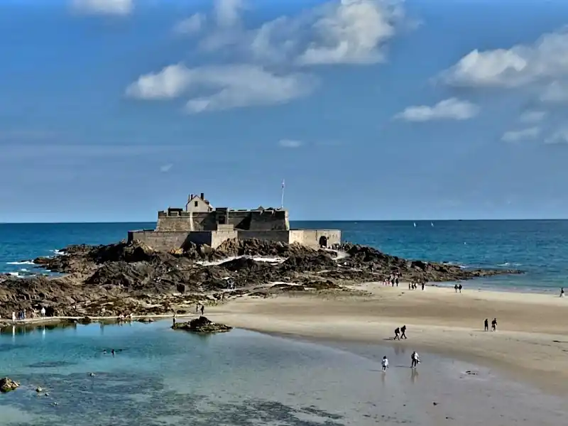 Fort National