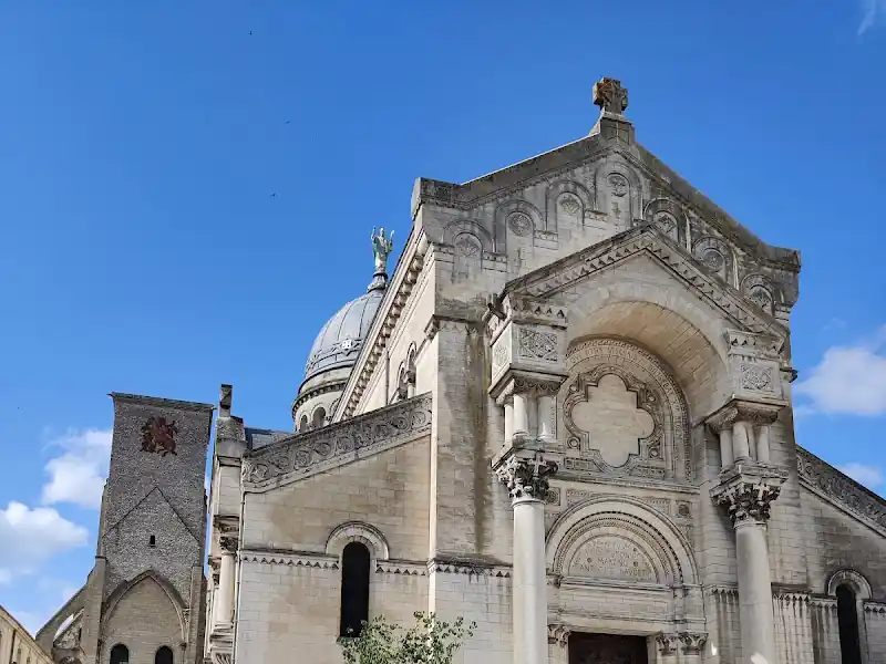 Basilique Saint-Martin de Tours