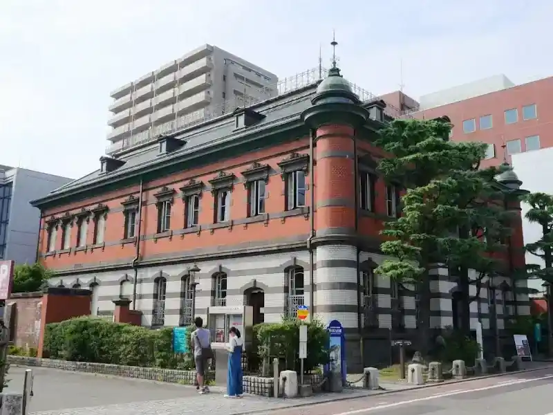 Akarenga-kan Museum