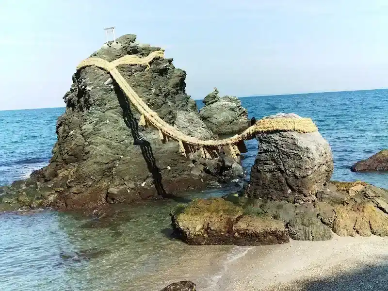 Meoto Iwa (Wedded Rocks)
