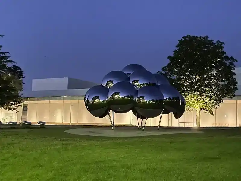 21st Century Museum of Contemporary Art